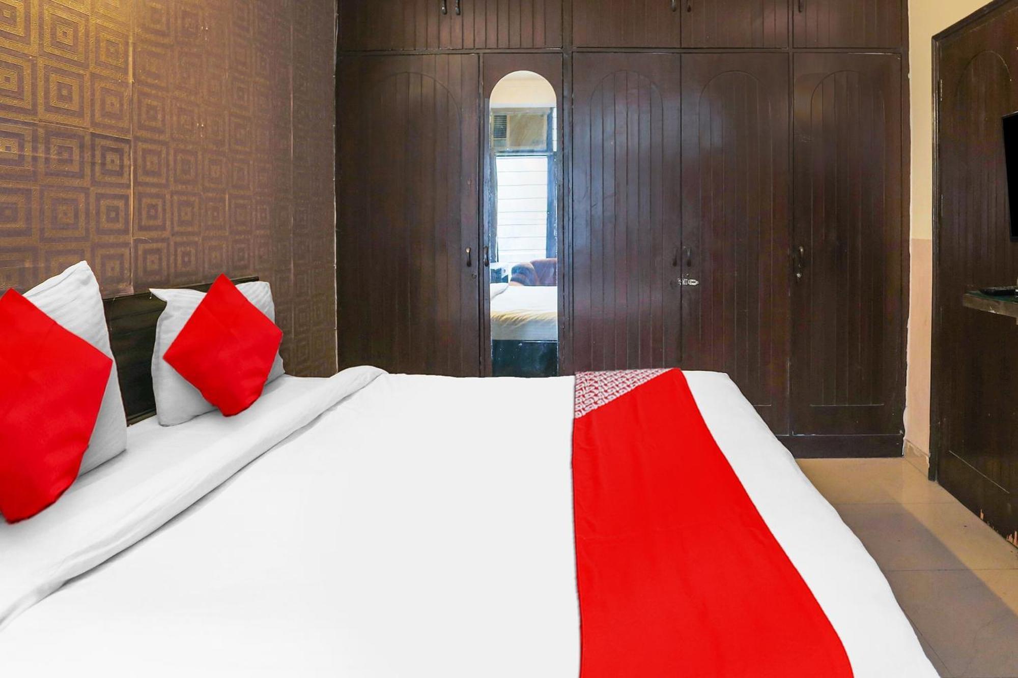 Hotel O Royal Galaxy Νέο Δελχί Εξωτερικό φωτογραφία