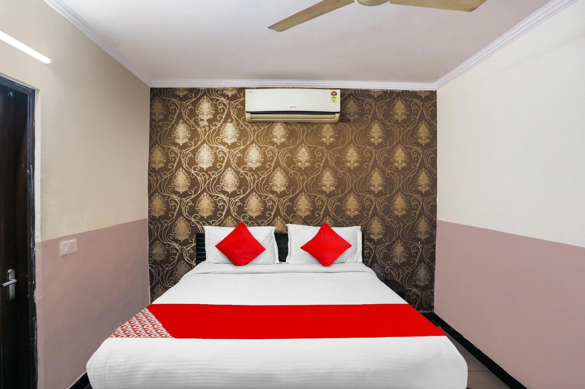 Hotel O Royal Galaxy Νέο Δελχί Εξωτερικό φωτογραφία