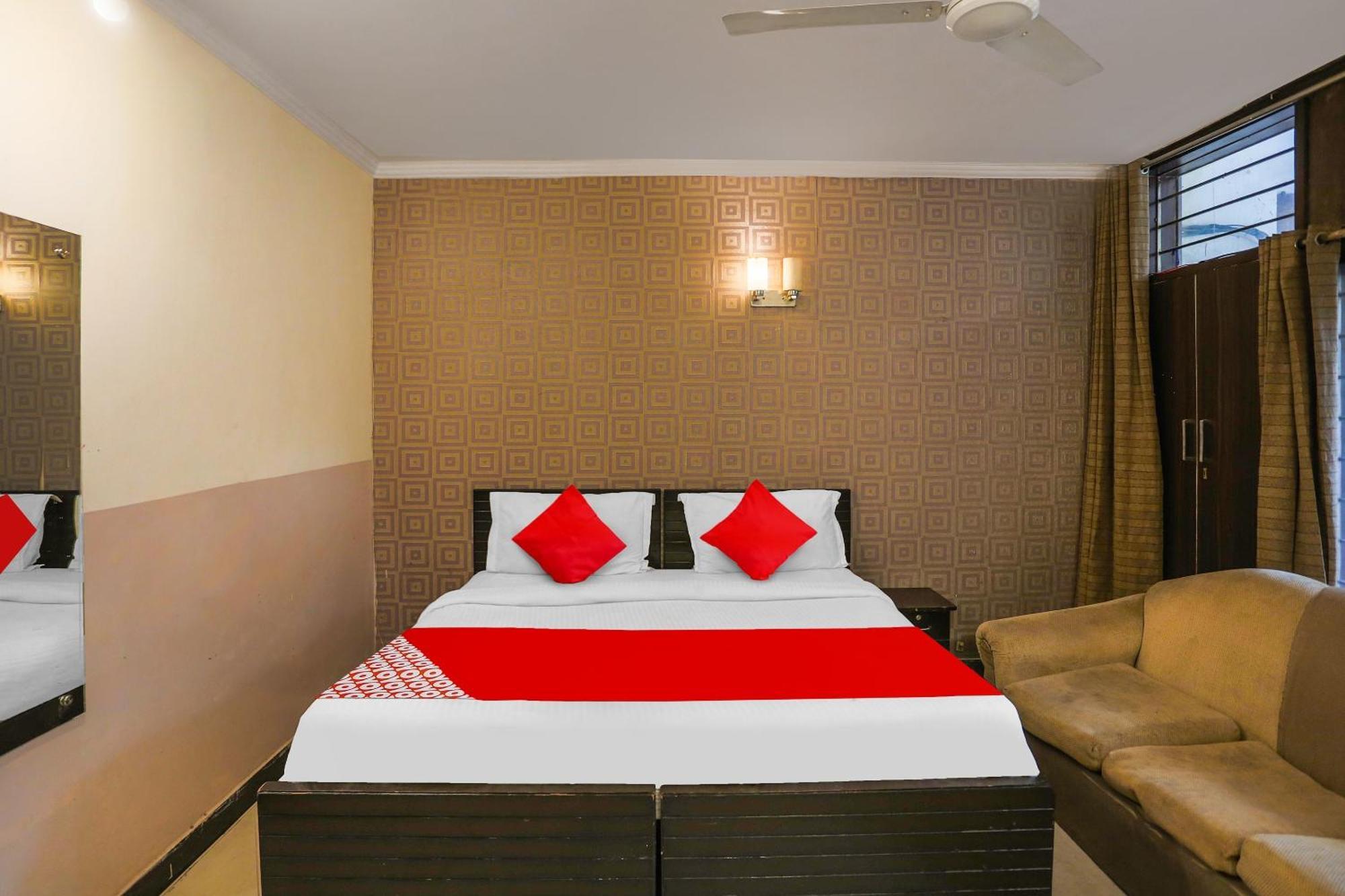 Hotel O Royal Galaxy Νέο Δελχί Εξωτερικό φωτογραφία