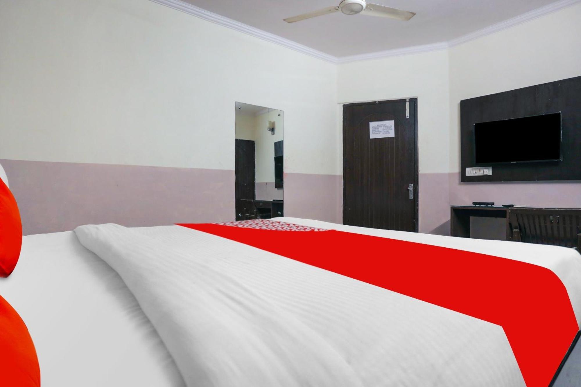 Hotel O Royal Galaxy Νέο Δελχί Εξωτερικό φωτογραφία